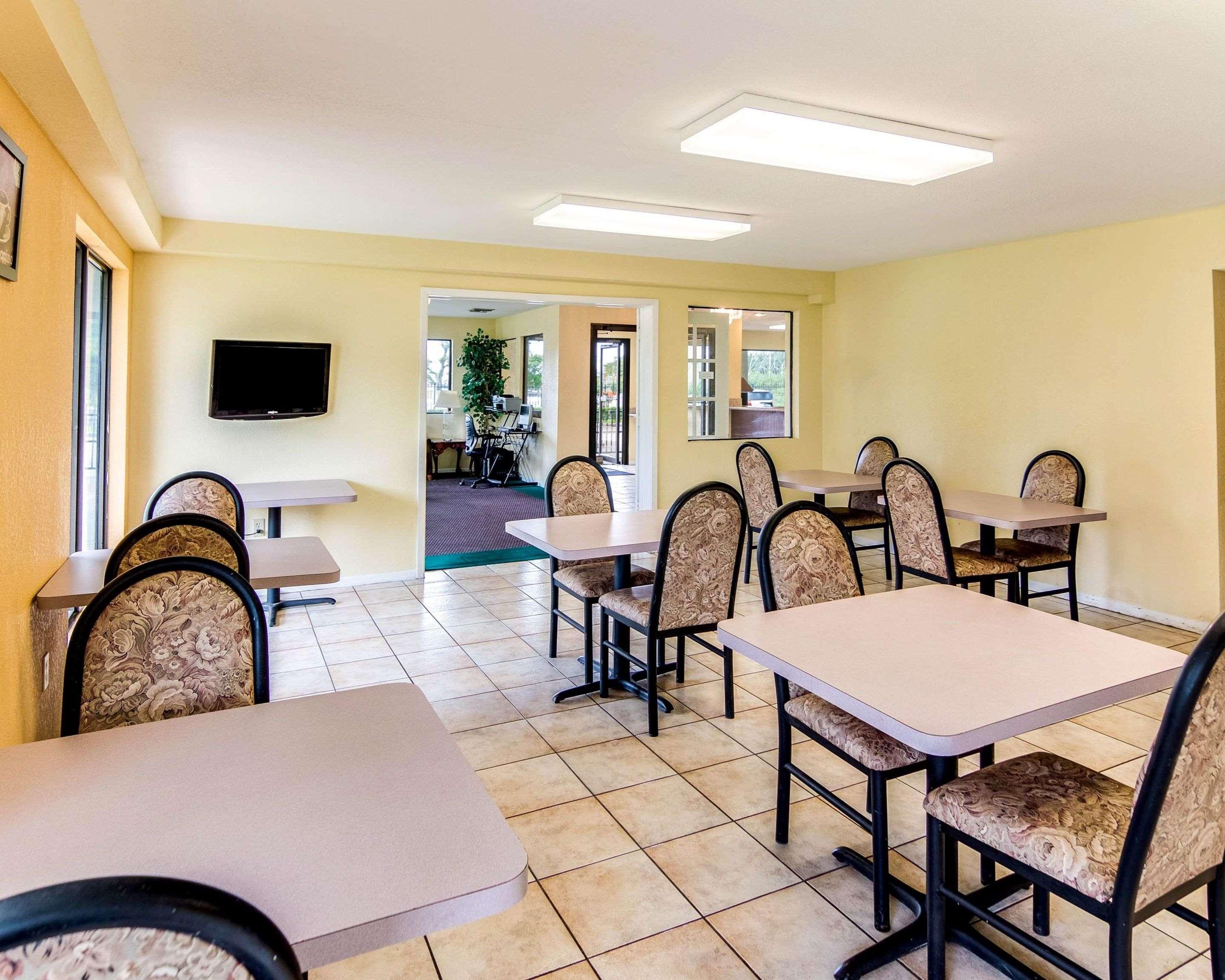 Rodeway Inn & Suites Hwy 290 Nw Houston Eksteriør billede
