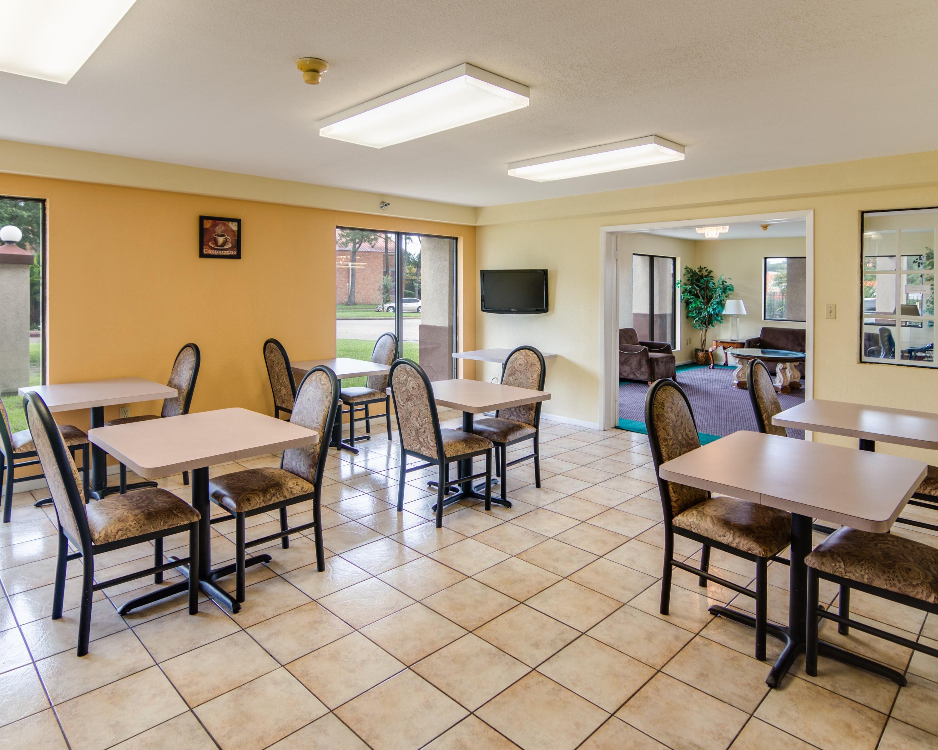 Rodeway Inn & Suites Hwy 290 Nw Houston Eksteriør billede