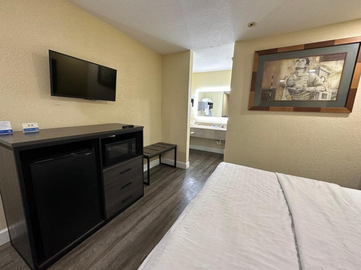 Rodeway Inn & Suites Hwy 290 Nw Houston Eksteriør billede