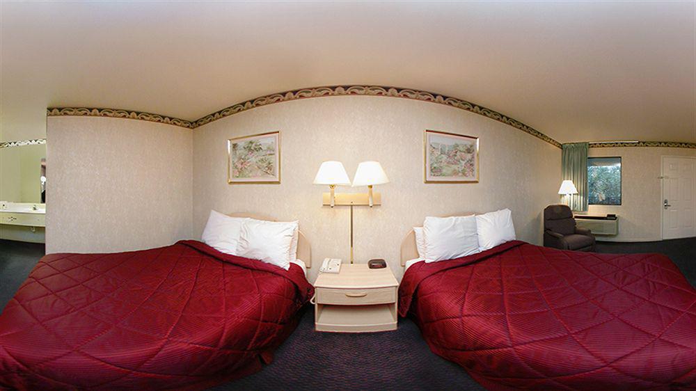 Rodeway Inn & Suites Hwy 290 Nw Houston Eksteriør billede